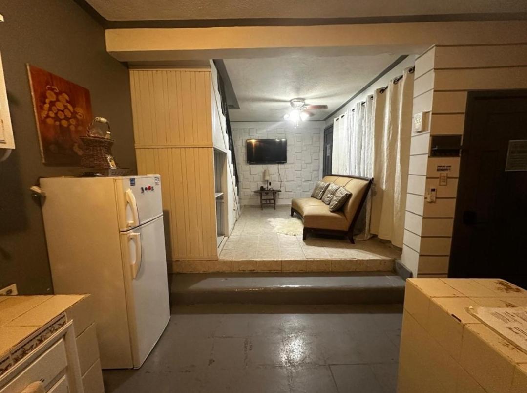 Apartament Cozy Townhouse & Terrace/Pool La Ceiba Zewnętrze zdjęcie